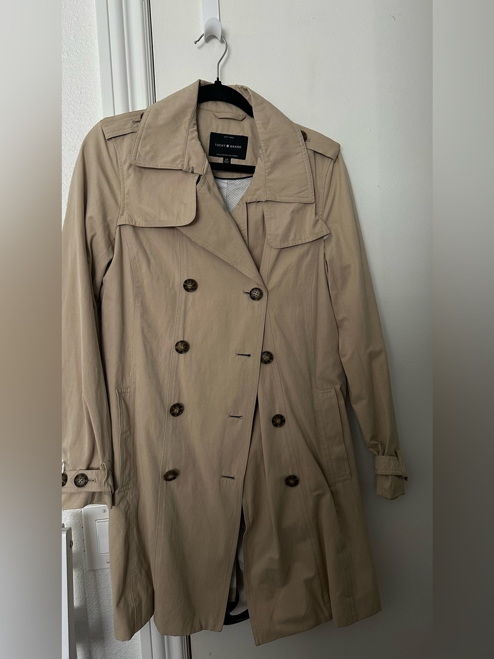 (NWOT) Lucky Brand Beige Trench Coat